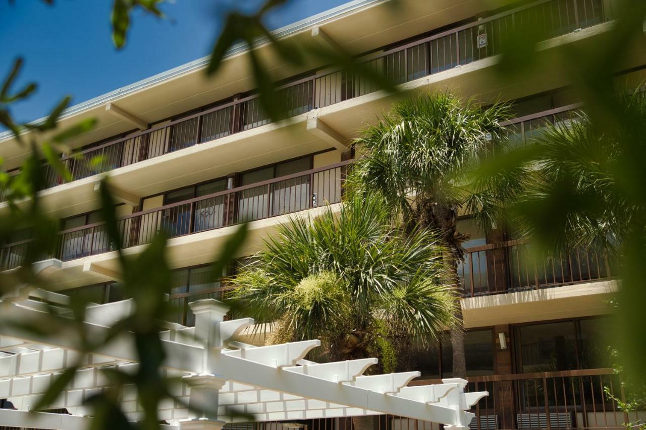 Banyan & Microsuites
